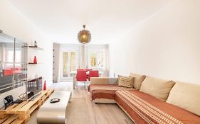 Guestready - Minimalist Downtown Apt With Terrace